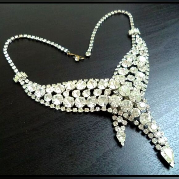 VINTAGE ESTATE MCM HIGH END RHINESTONE RUNWAY 15 5/8" NECKLACE - Picture 1 of 3